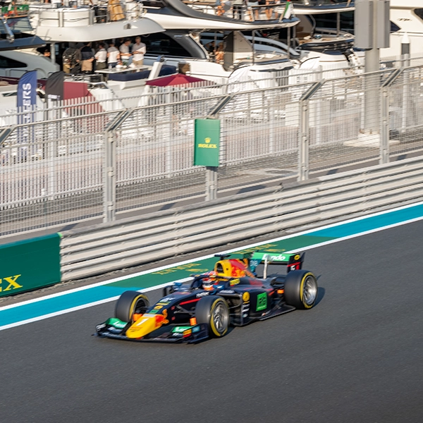 SPECTACULAR F1 TRACKSIDE VIEWS